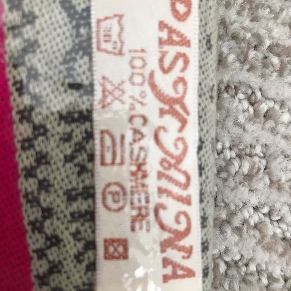 Pashmina - Picture 3 of 4